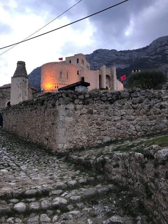 מבצר באלבניה